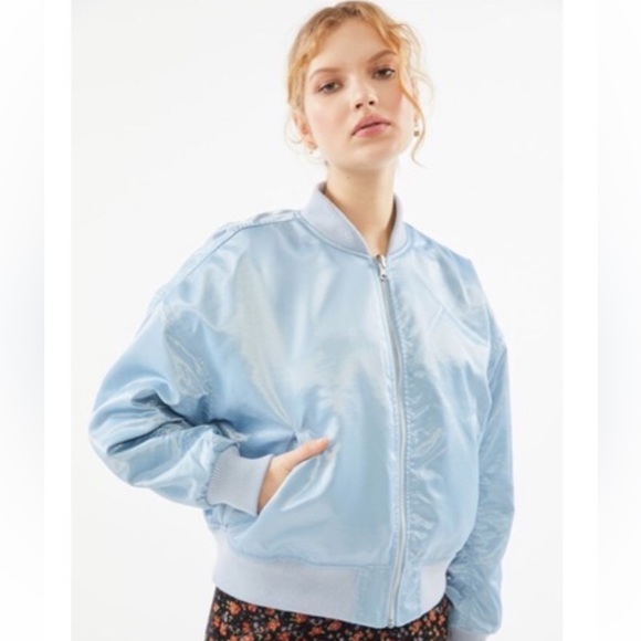 COPY - Urban Outfitters Cara Reversible Floral Bomber Jacket - Picture 3 of 6